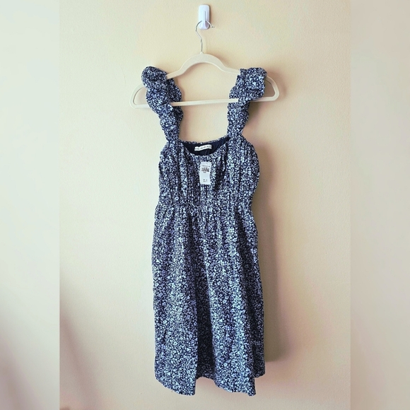 Abercrombie and Fitch NWT Puff Strap Babydoll Mini Dress (L) - Picture 6 of 6